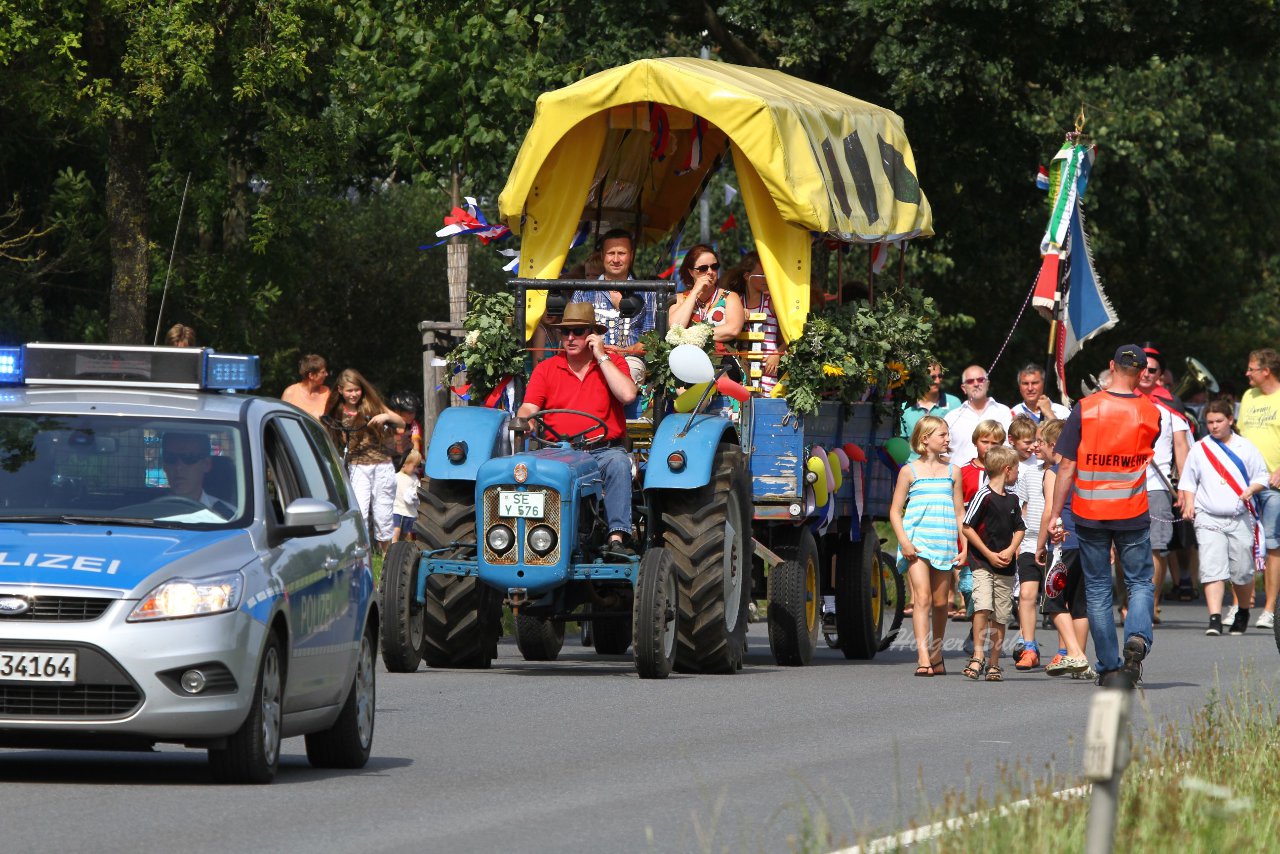 Bild 102 - Vogelschiessen am 18.8.12